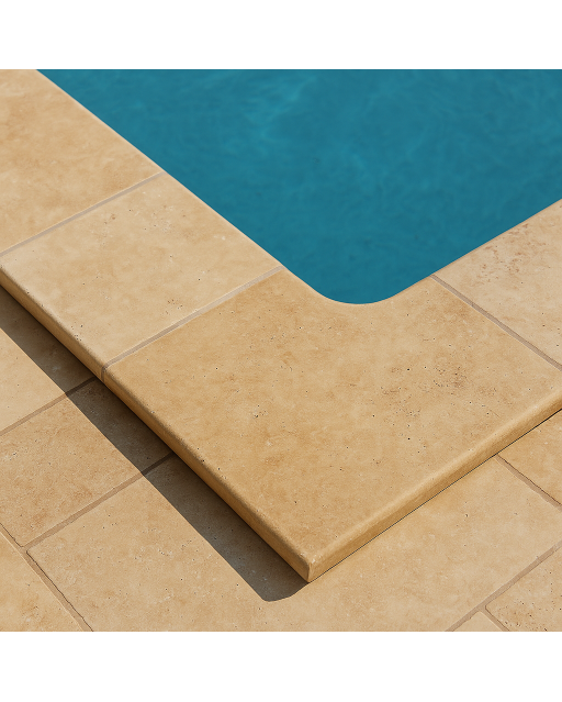 Margelle d'angle de Plage de piscine Travertin mix 1er choix bord arrondi
